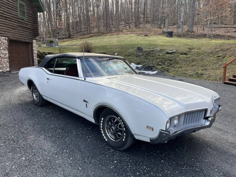 1969 Oldsmobile F-85 sold at auction for $29,500