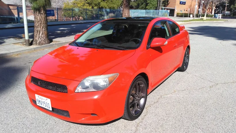 2005 Scion tC sold at auction for $2,700