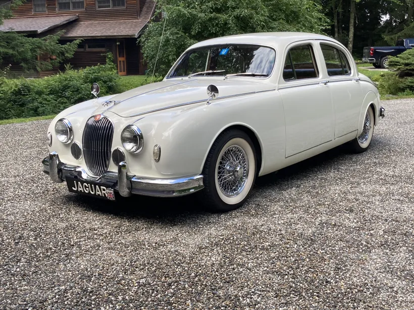 1959 Jaguar Mk I sold at auction for $25,000