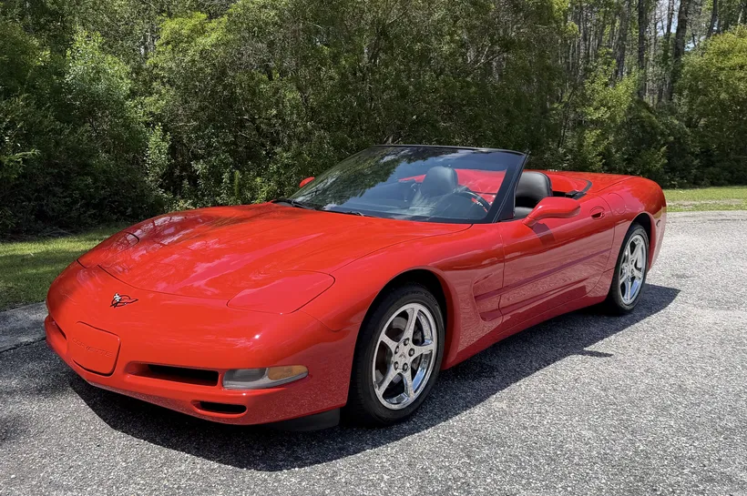 2004 Chevrolet Corvette sold at auction for $23,500