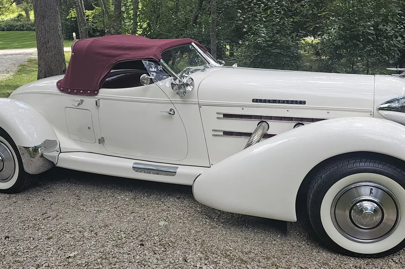 1980 Auburn Replica sold at auction for $75,000