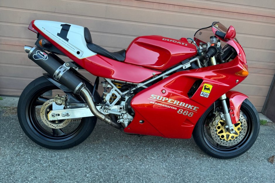 1993 Ducati Superbike sold at auction for $13,000