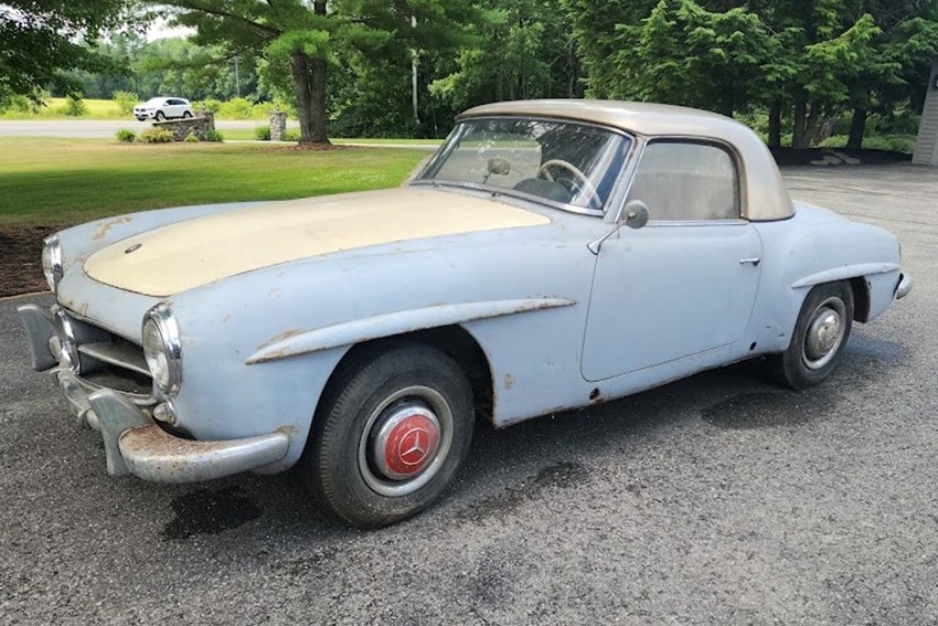 1958 Mercedes-Benz 190SL sold at auction for $30,250