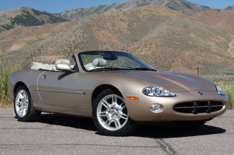 2001 Jaguar XK8 sold at auction for $16,500