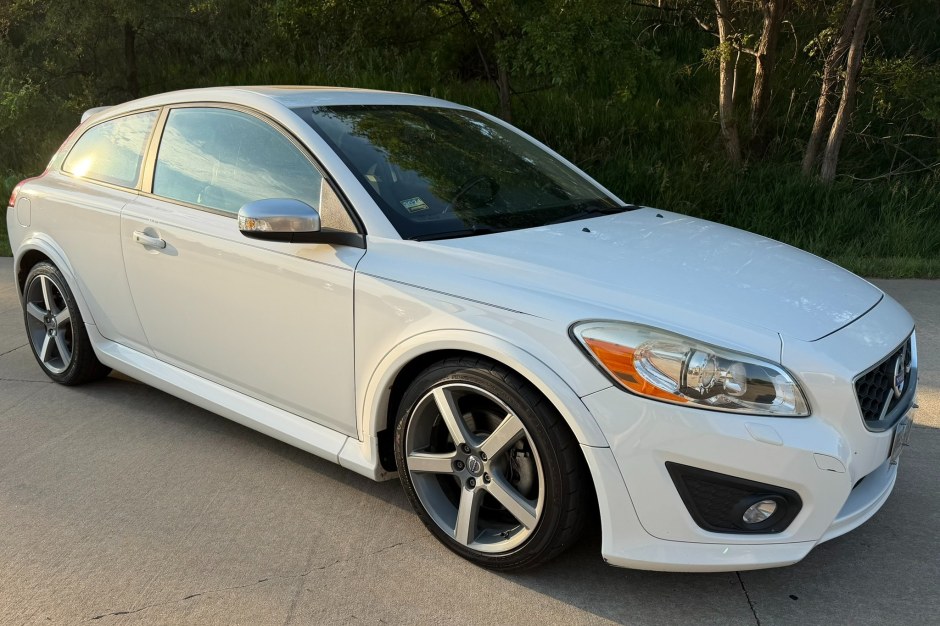 2012 Volvo C30 sold at auction for $10,250