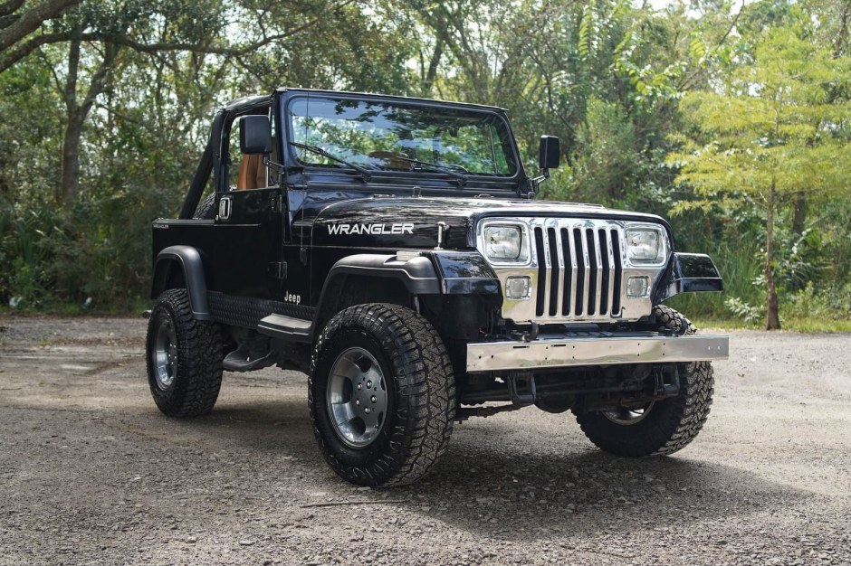 1989 Jeep Wrangler sold at auction for $7,200