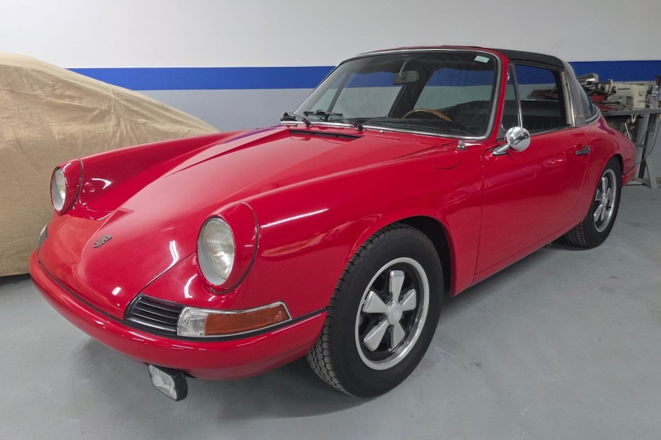 1968 Porsche 912 sold at auction for $30,000