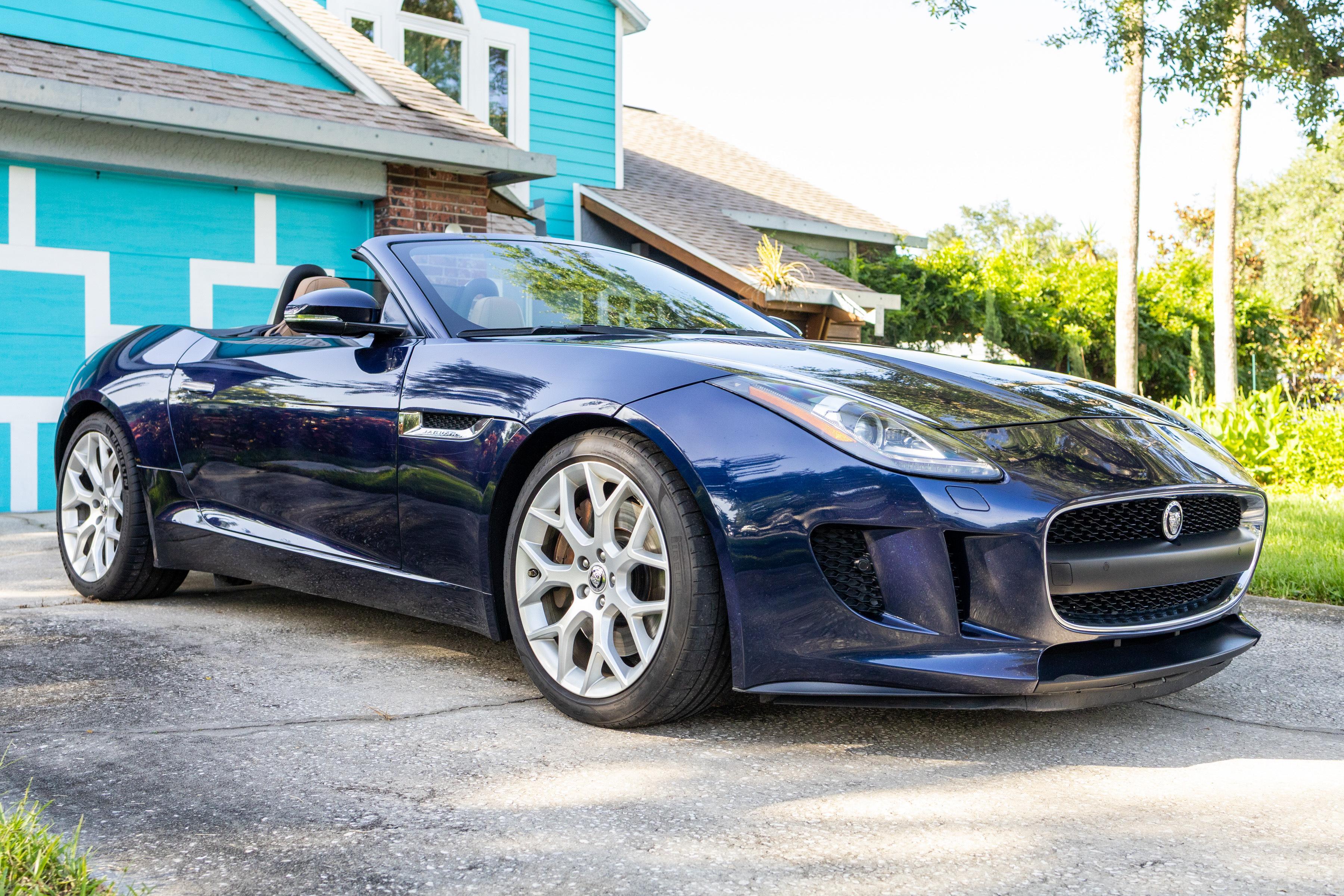 2014 Jaguar F-TYPE sold at auction for $17,000