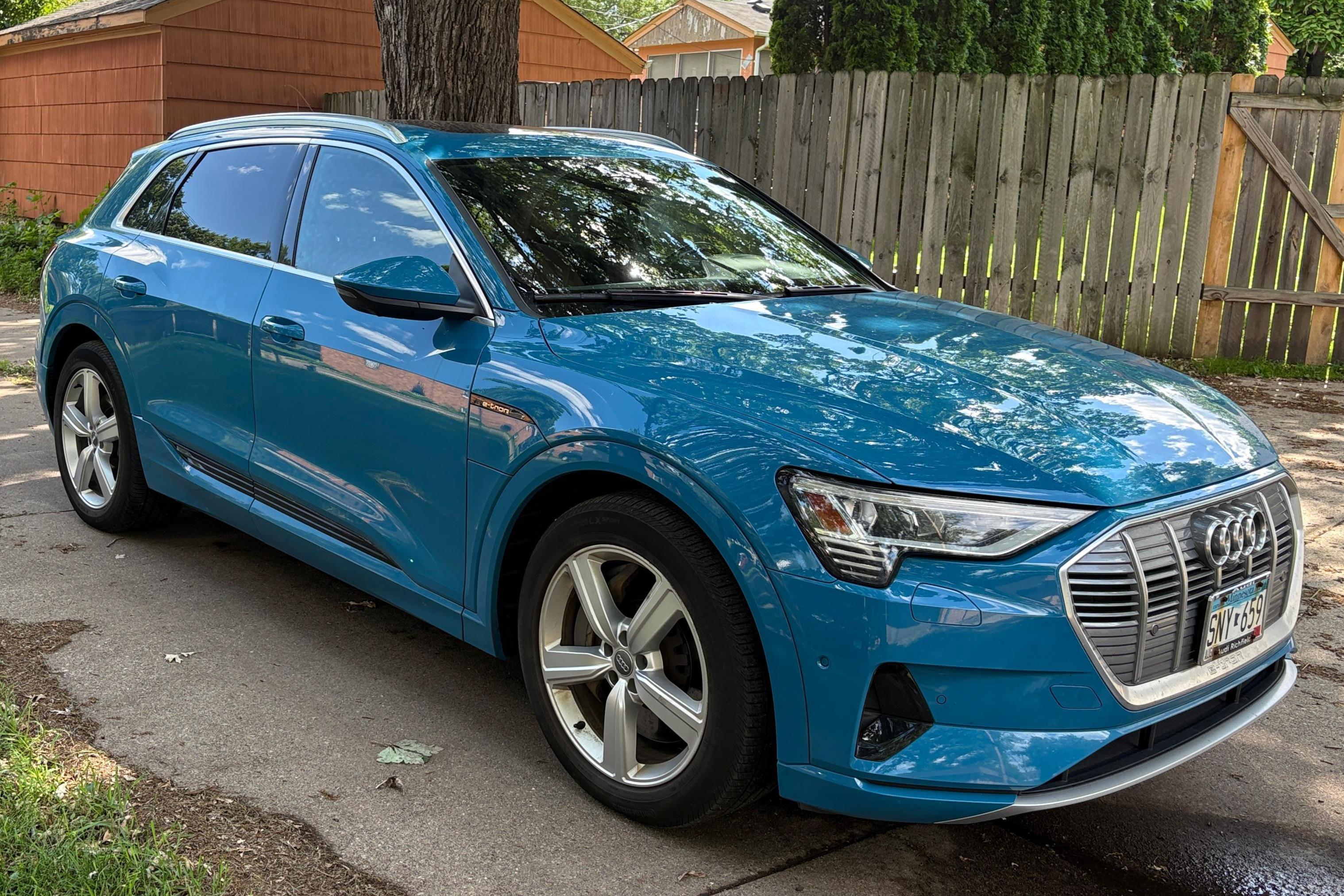 2019 Audi e-Tron sold at auction for $13,422
