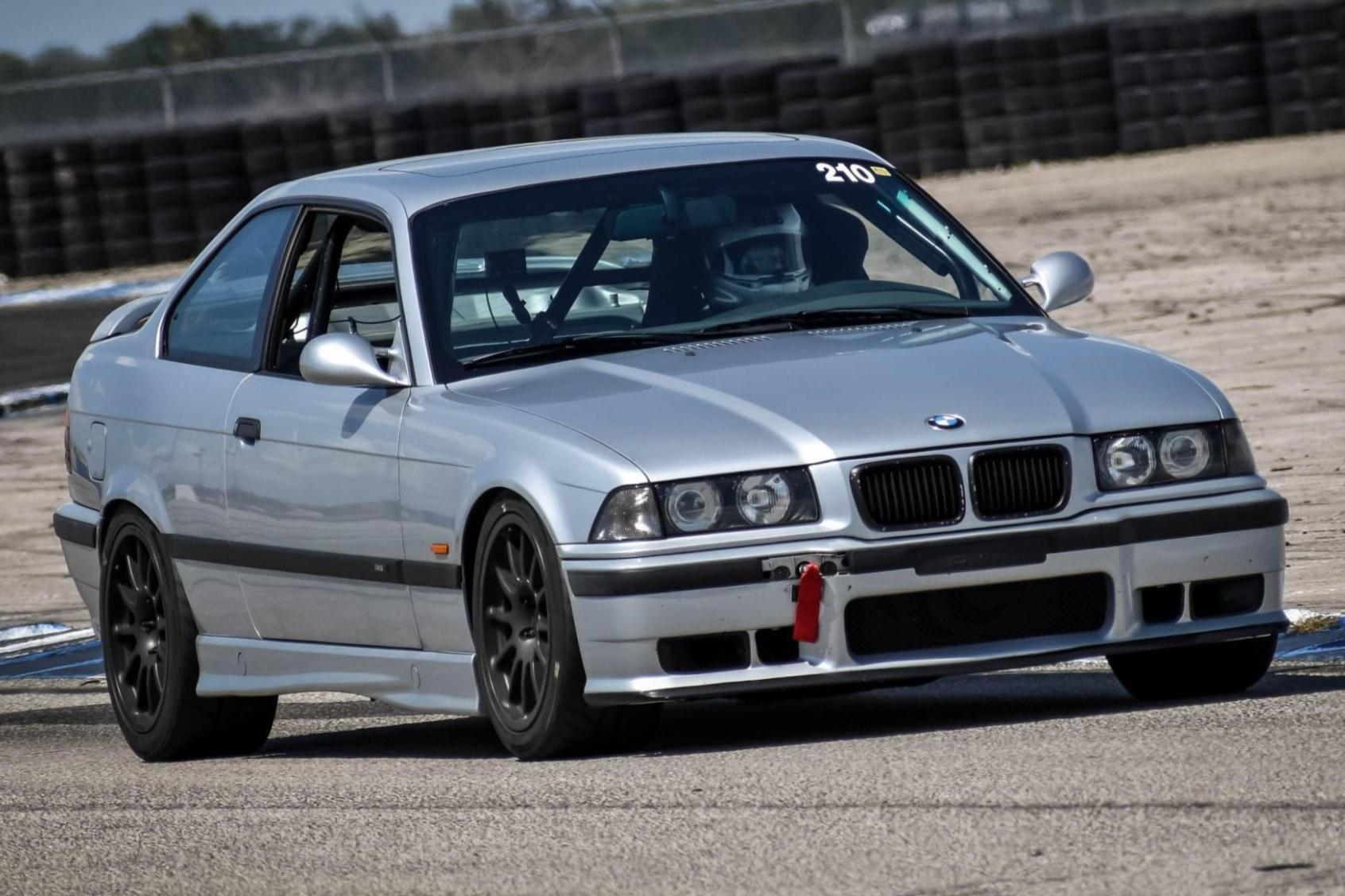 1997 BMW M3 sold at auction for $13,700