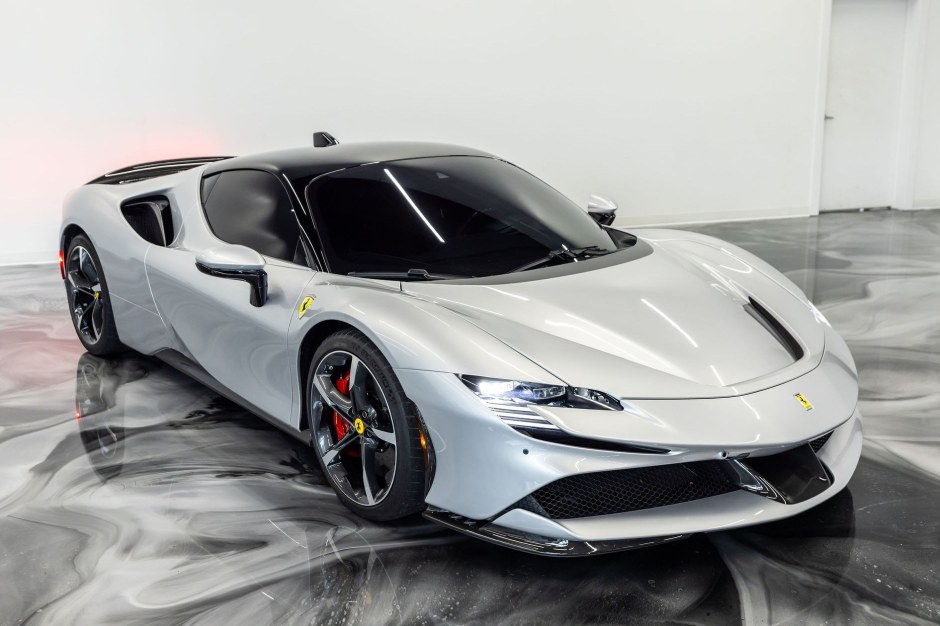 2021 Ferrari SF90 sold at auction for $399,000