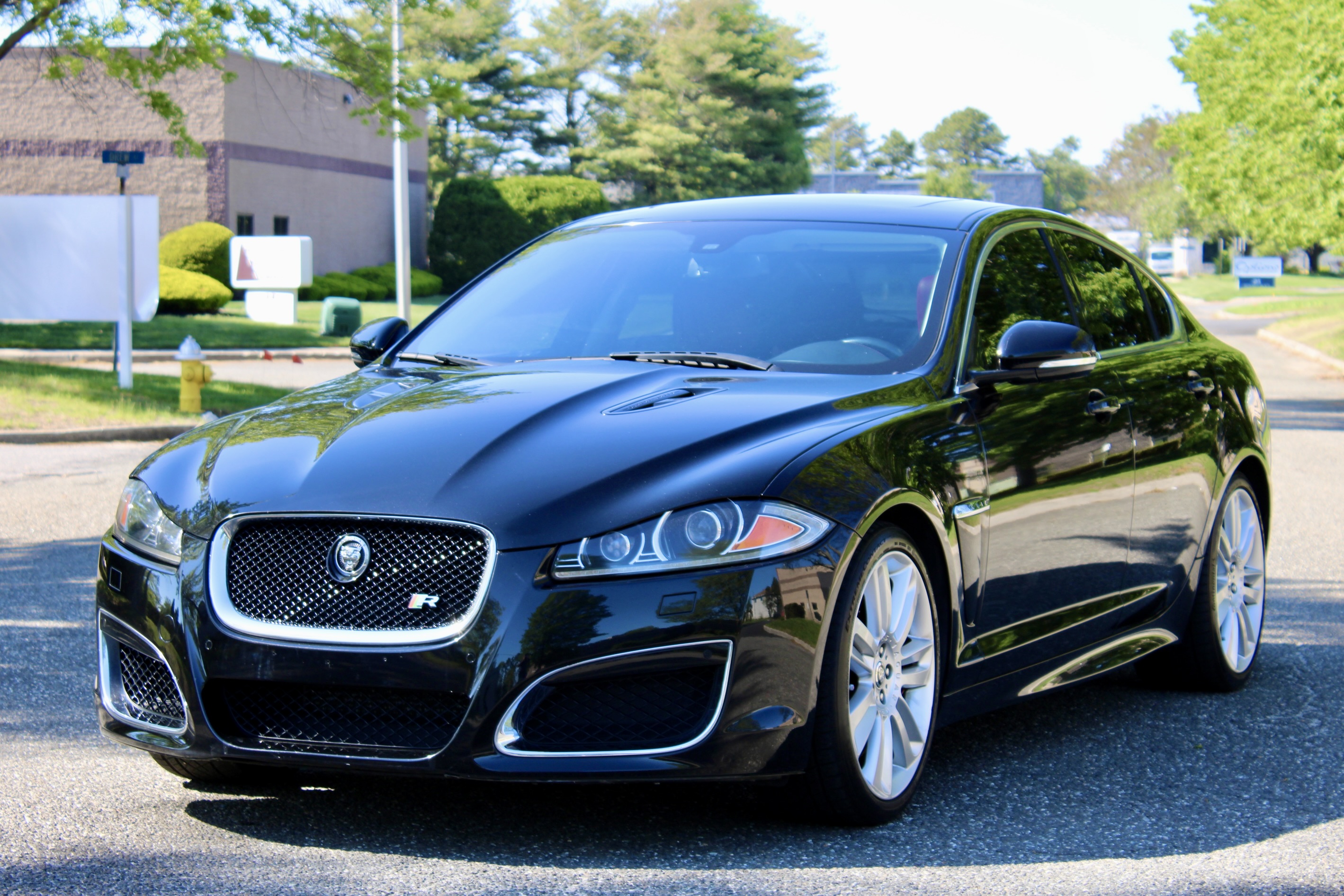 2013 Jaguar XF sold at auction for $11,998