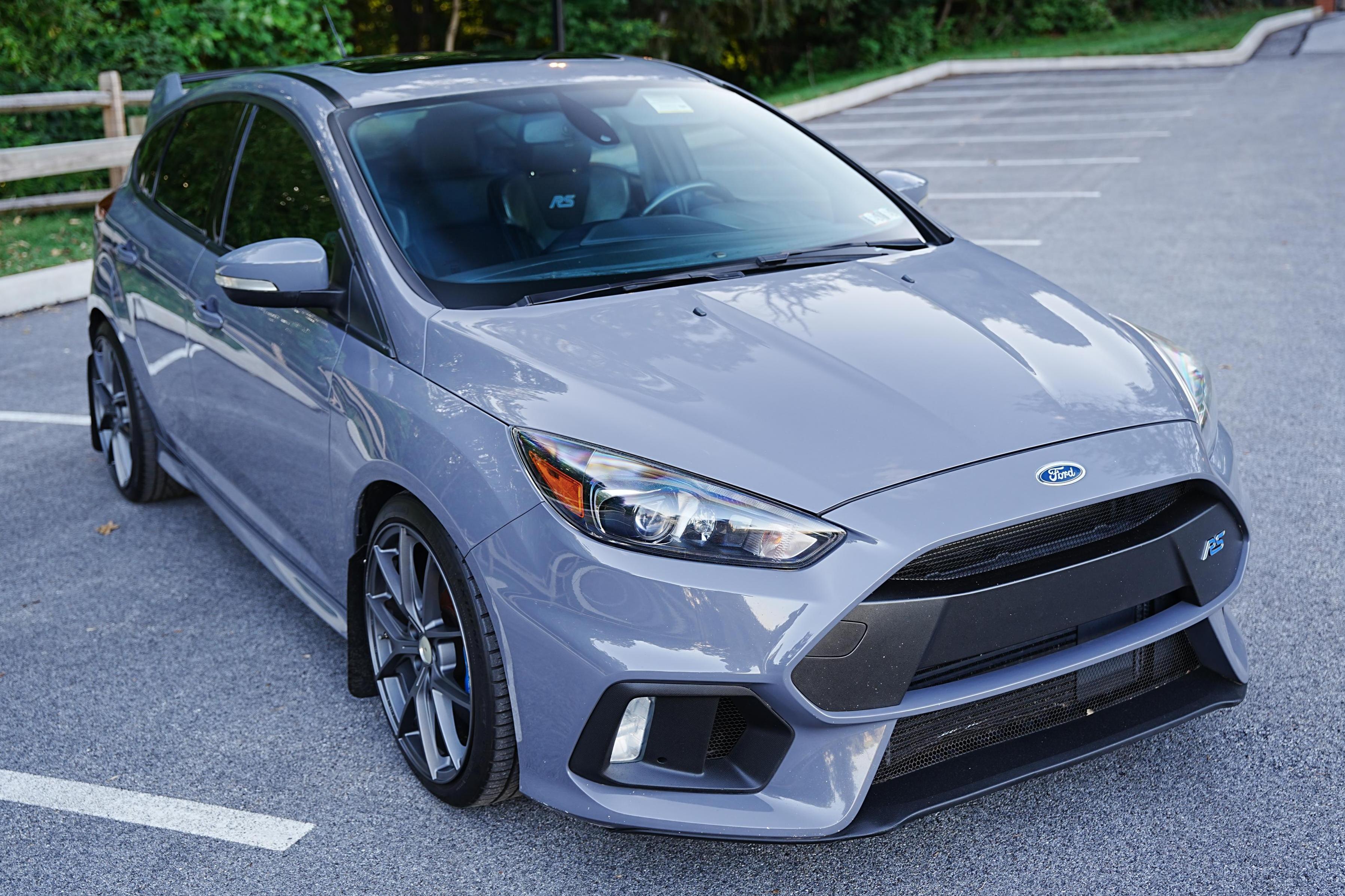 2016 Ford Focus RS sold at auction for $19,550