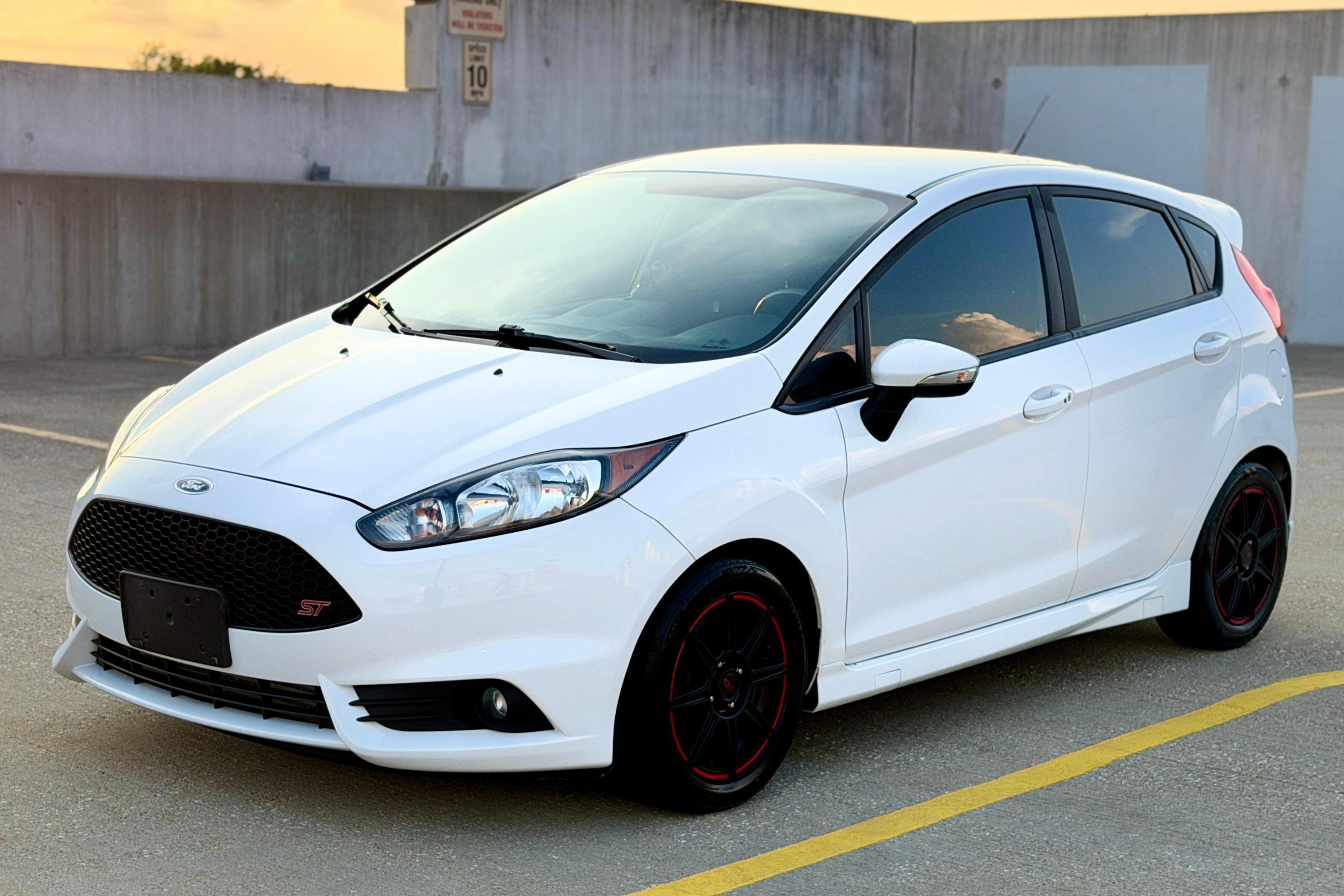 2015 Ford Fiesta sold at auction for $7,000