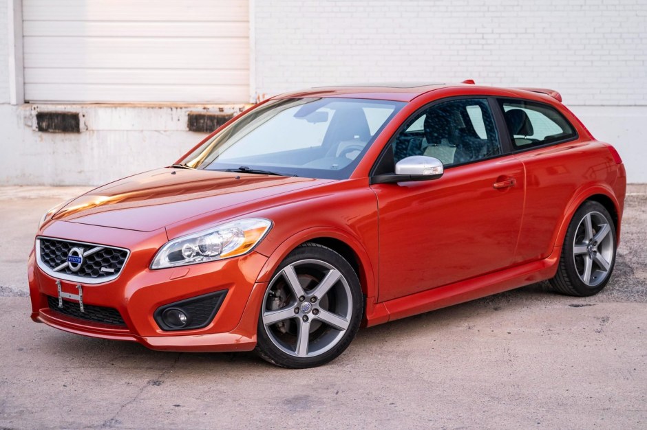 2011 Volvo C30 sold at auction for $15,200