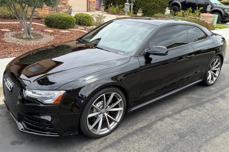 2015 Audi RS5 sold at auction for $50,500