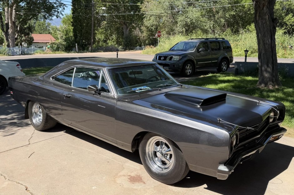 1969 Plymouth Road Runner sold at auction for $27,000