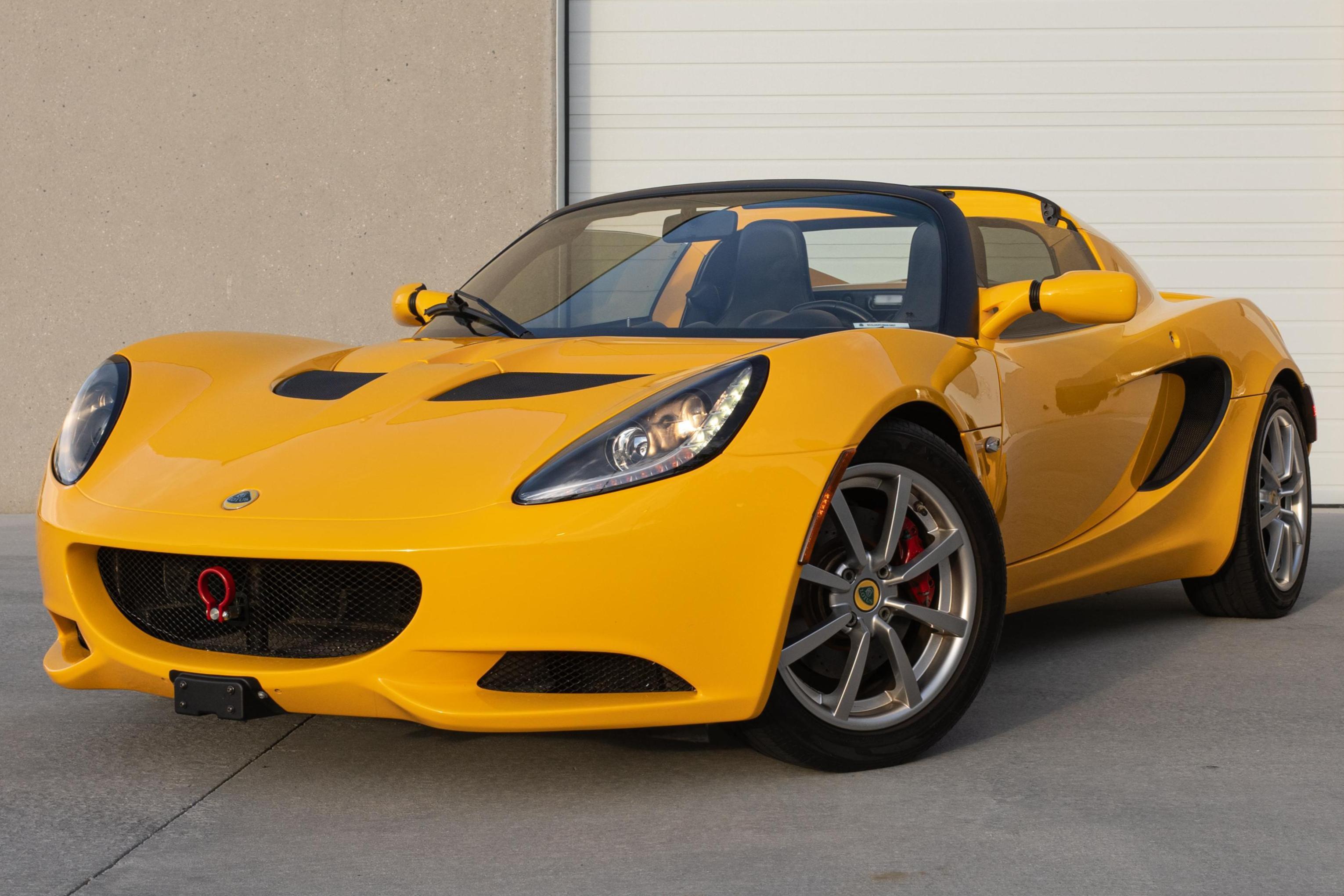 2011 Lotus Elise sold at auction for $59,000