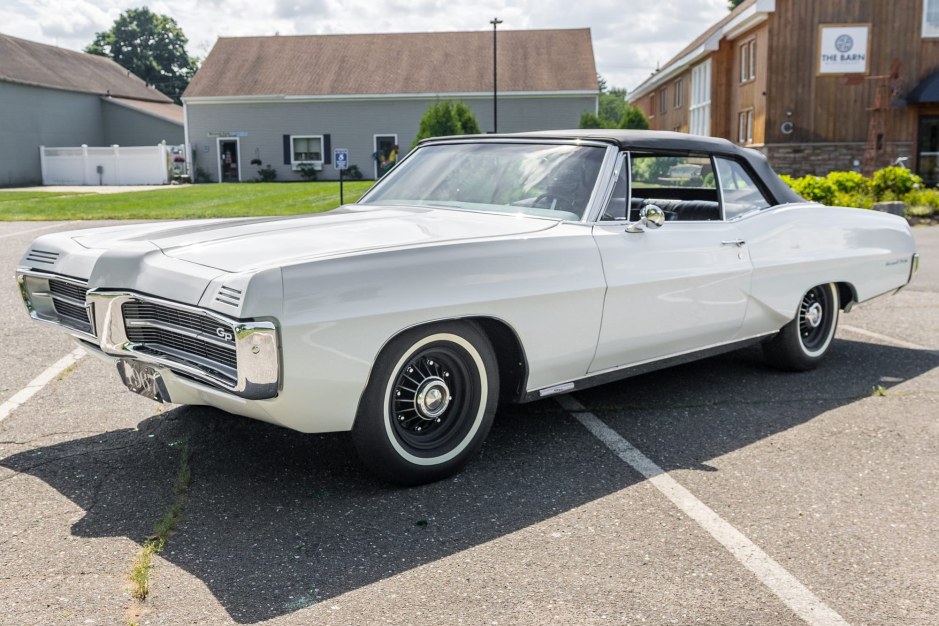 1967 Pontiac Grand Prix sold at auction for $40,000