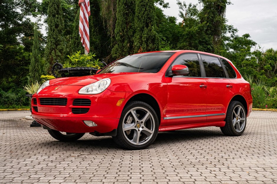 2006 Porsche Cayenne sold at auction for $15,555
