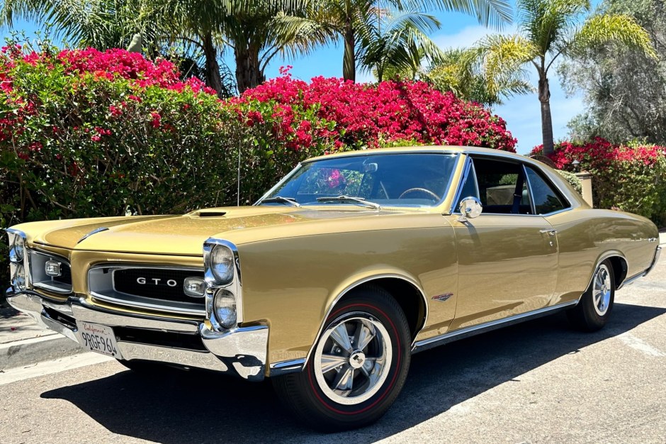 1966 Pontiac GTO sold at auction for $73,200