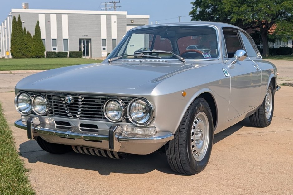 1974 Alfa Romeo GTV sold at auction for $62,000