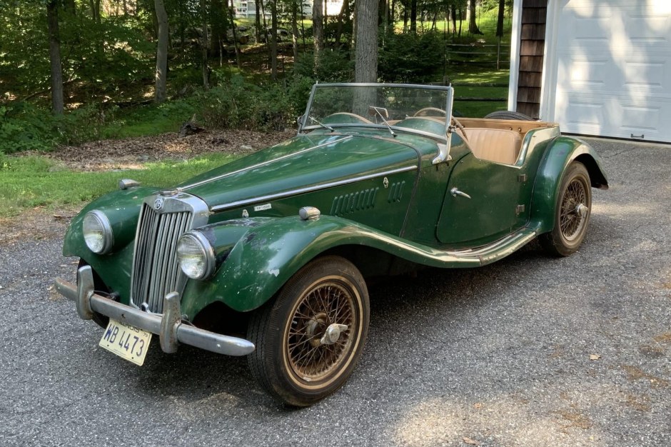 1955 MG TF sold at auction for $3,250
