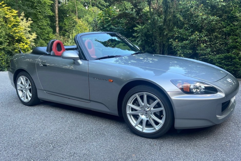 2004 Honda S2000 sold at auction for $54,500