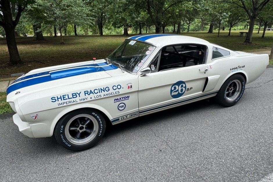 1966 Shelby GT350 sold at auction for $140,000