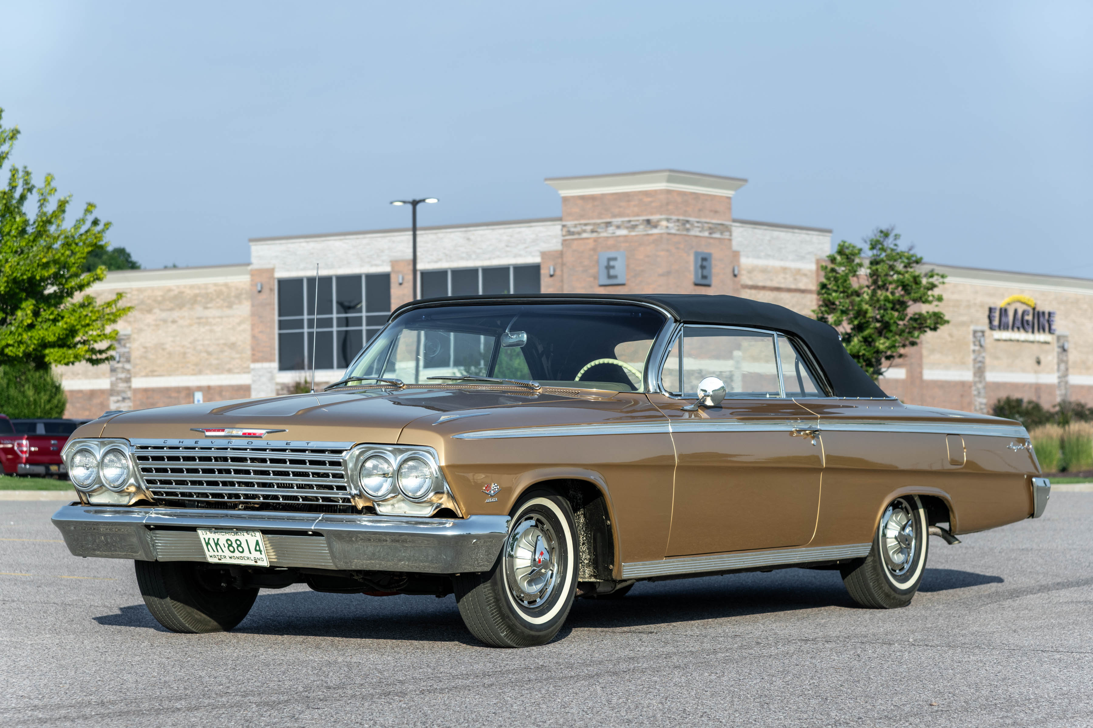 1962 Chevrolet Impala sold at auction for $75,000
