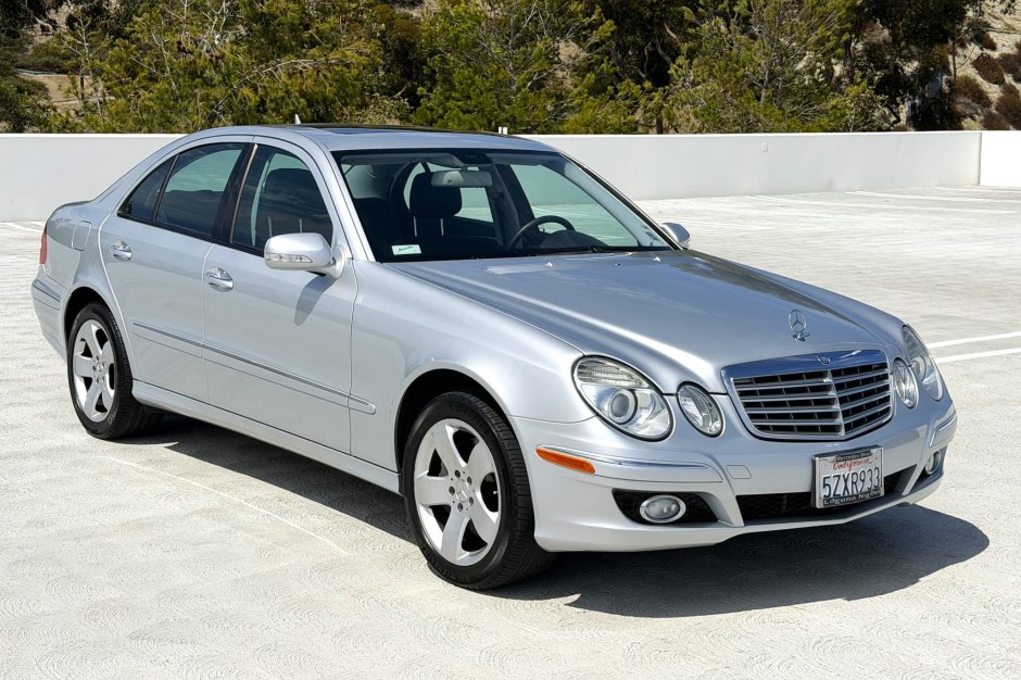 2007 Mercedes-Benz E-Class sold at auction for $11,250