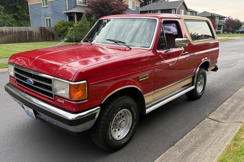 1991 Ford Bronco sold at auction for $14,750