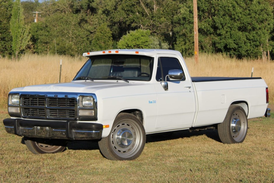 1992 Dodge Ram sold at auction for $8,350