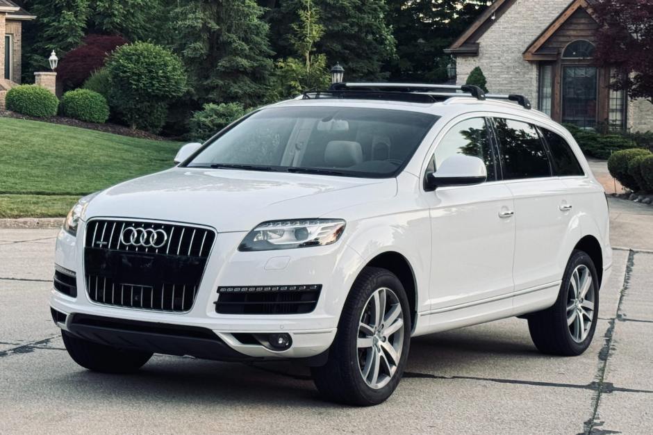 2015 Audi Q7 sold at auction for $13,500