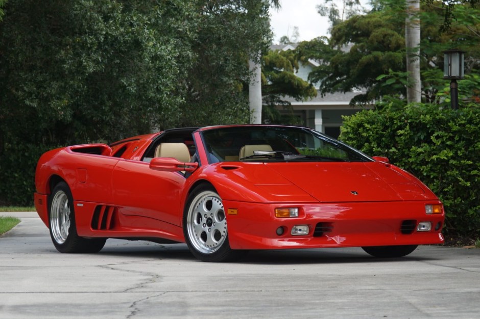 1997 Lamborghini Diablo sold at auction for $828,000