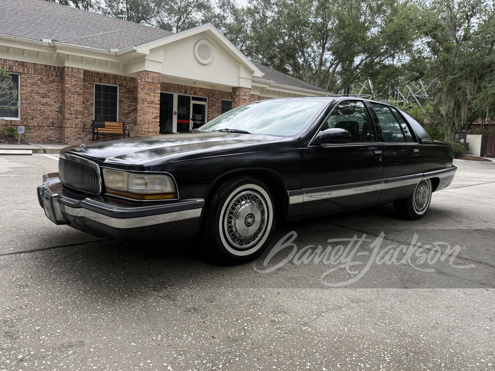 1995 Buick Roadmaster sold at auction for $12,100