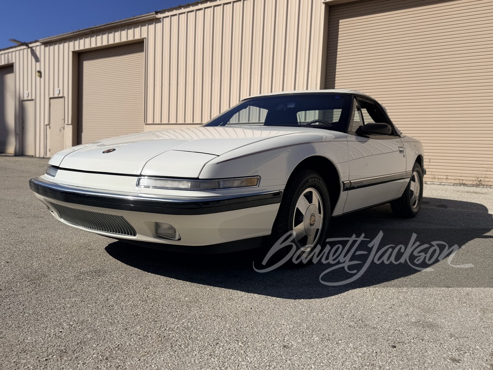 1990 Buick Reatta sold at auction for $7,150