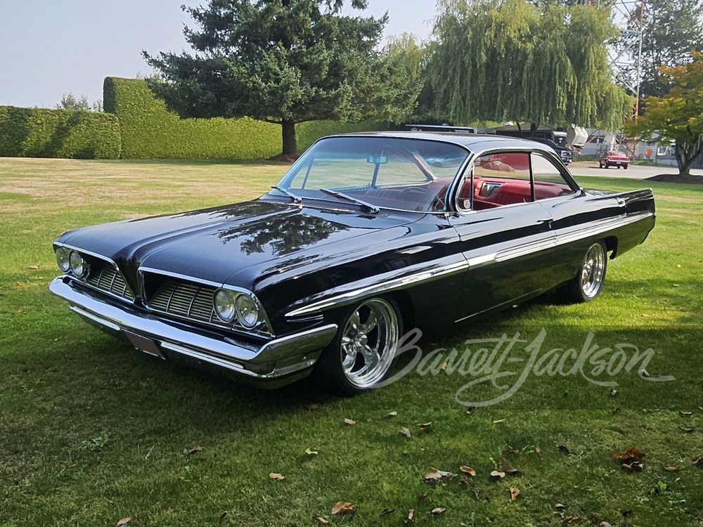 1961 Pontiac Parisienne sold at auction for $38,500