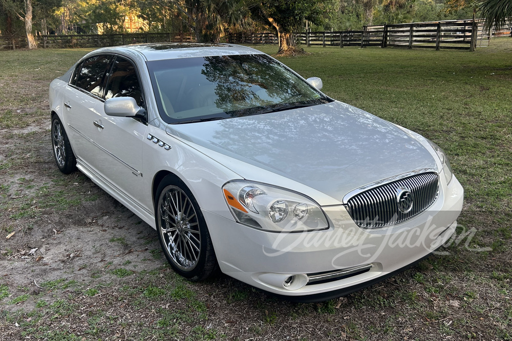 2006 Buick Lucerne sold at auction for $8,800