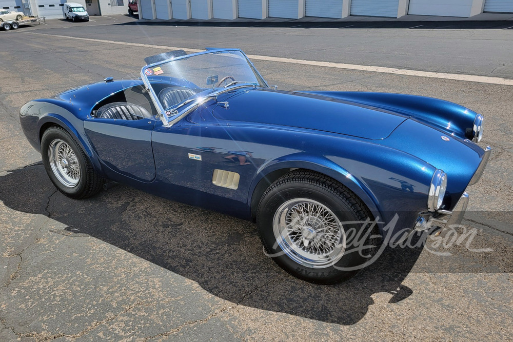 1965 AC Cobra sold at auction for $907,500