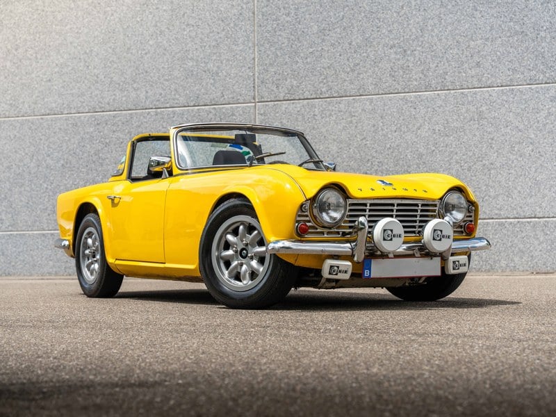 1964 Triumph TR4 sold at auction for $19,000