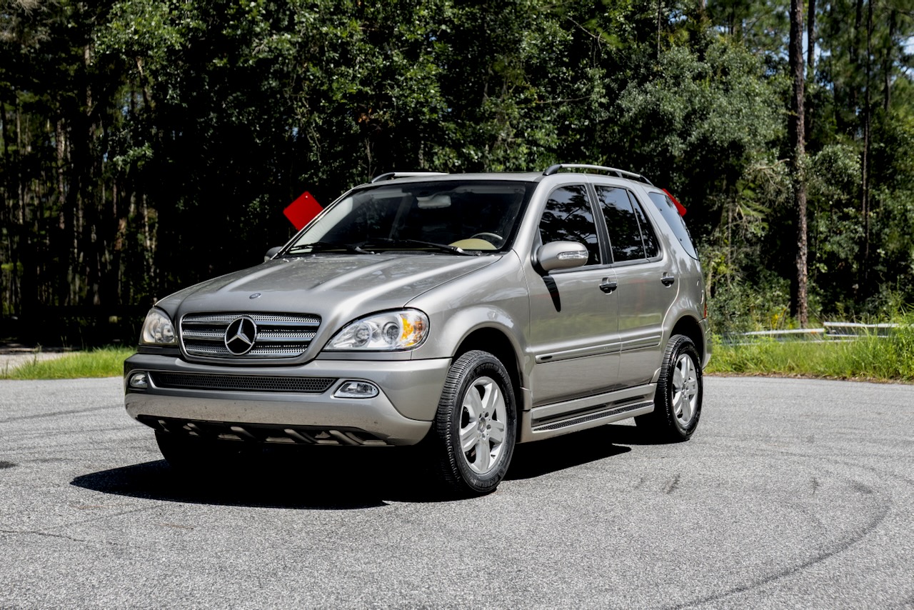 2005 Mercedes-Benz M-Class sold at auction for $12,500