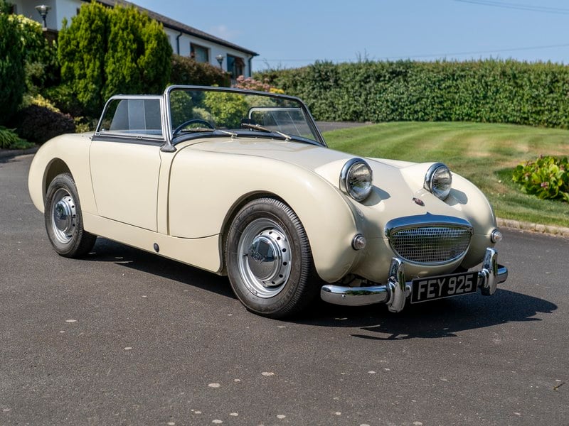 1958 Austin-Healey Sprite sold at auction for $15,000