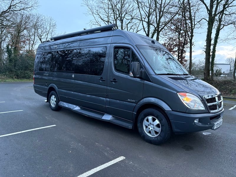2009 Dodge Sprinter sold at auction for $12,900