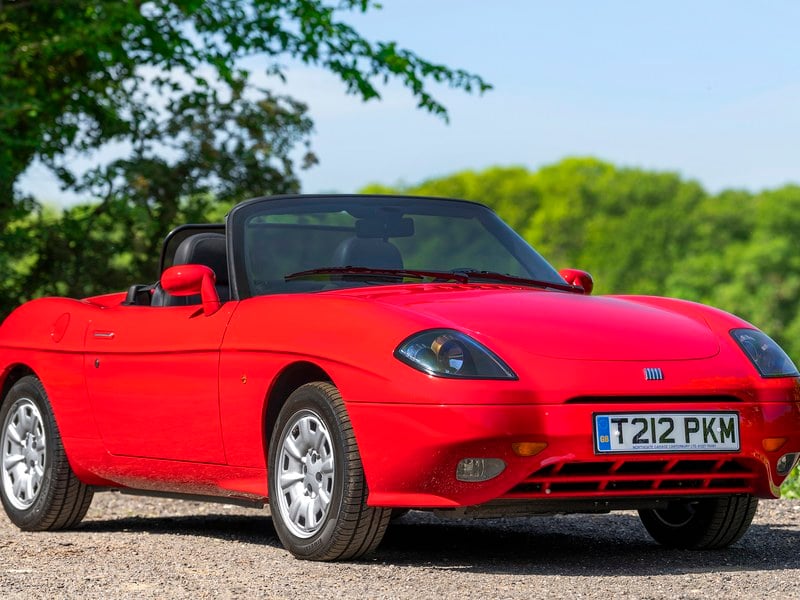 1999 Fiat Barchetta sold at auction for $8,000