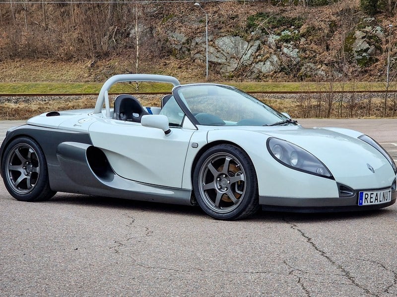 1997 Renault Sport Spider sold at auction for $38,000