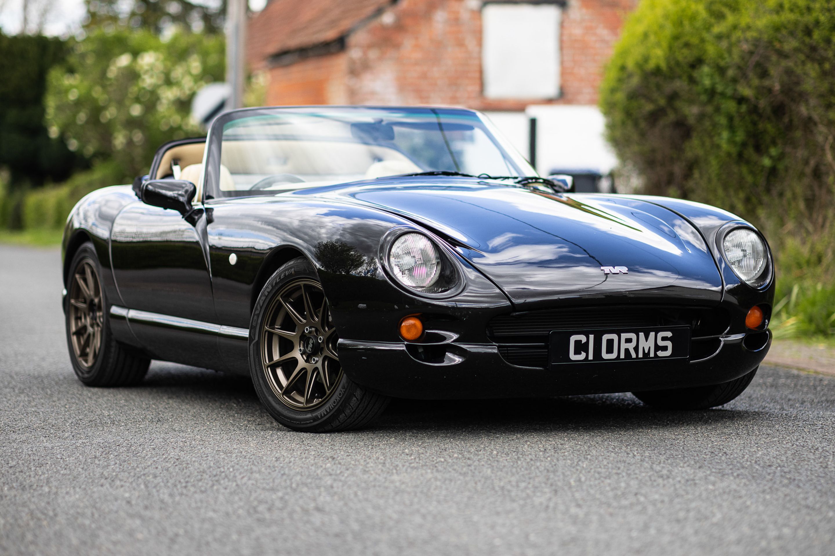 1997 TVR Chimaera sold at auction for $10,500