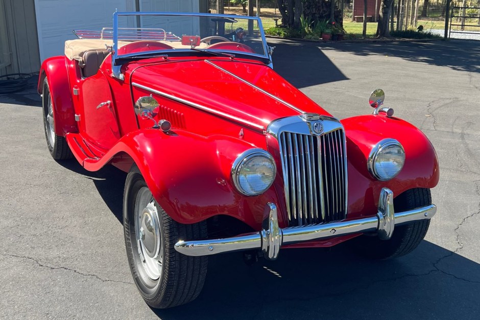 1954 MG TF sold at auction for $17,000