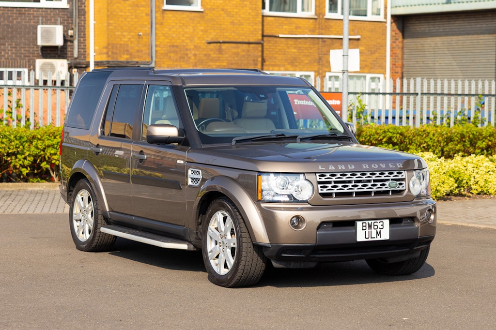 2013 Land Rover Discovery sold at auction for $18,750