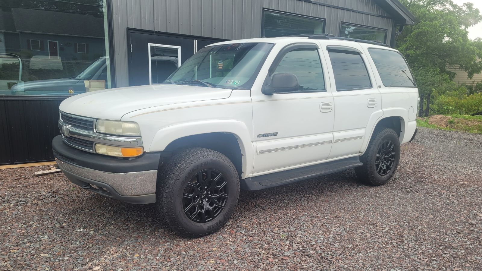 2002 Chevrolet Tahoe sold at auction for $4,400